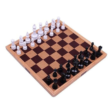 Funskool Games Chess Set With Wooden Finish