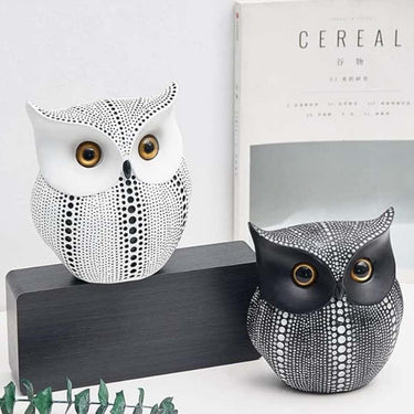 LXINDIA Show Piece LIFEHAXTORE Modern Classy Lucky Owl Resin Art Showpiece (Black and White)