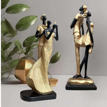 LXINDIA Show Piece Xtore Stylish Golden Black Resin Romantic Couple Statues (Pack of 2)