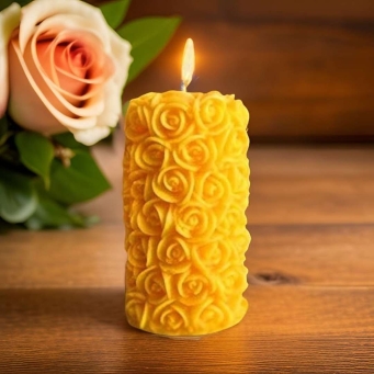 Yellow rose shaped fragrance candle for elegant home decor