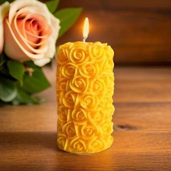 Yellow rose shaped fragrance candle for elegant home decor