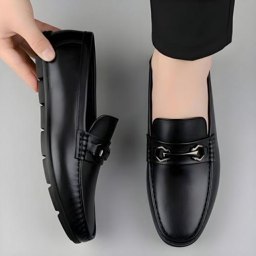 Men’s Casual Loafers | Lightweight Slip-On Driving Shoes | Office & Daily Wear | WUGO