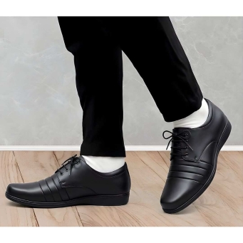 WUGO black derby formal shoes for men