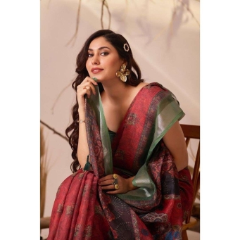 Red linen cotton saree