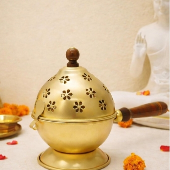 Metal dhoop dani with wooden handle for pooja rituals