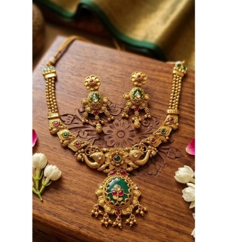 Brass gold-plated jewellery set pack of 1