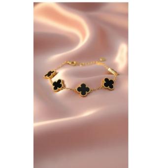 Neofashy Midnight Clover bracelet for women with elegant design