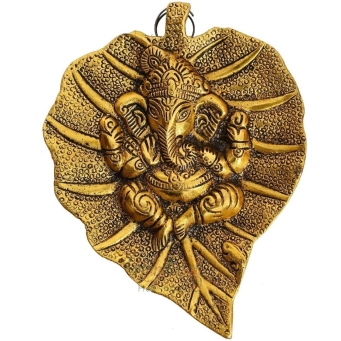 Multicolor decorative metal showpiece for home decor