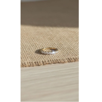 Ring size 7 for women with dazzling stones