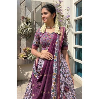 Lehenga Cholis