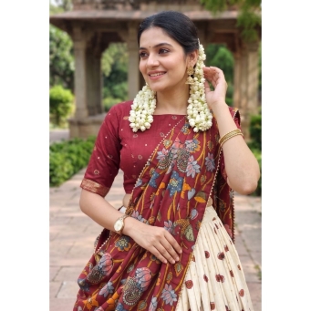 Lehenga Cholis