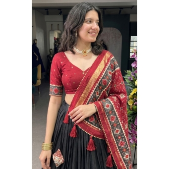 Lehenga Cholis