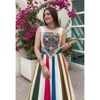 Lehenga Cholis