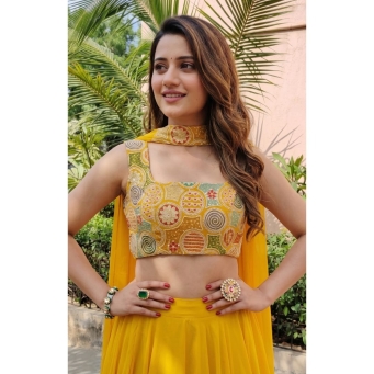 Lehenga Cholis