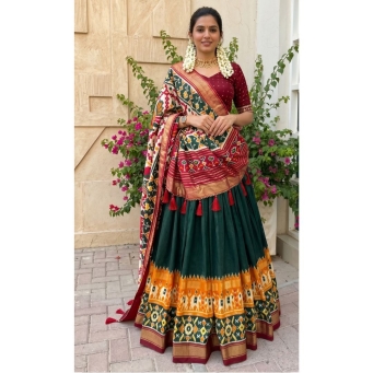 Lehenga Cholis