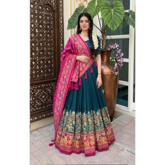 Lehenga Cholis