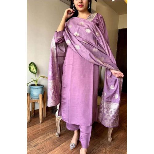 Women Embroidered Kurta Set with Trousers & Banarasi Dupatta